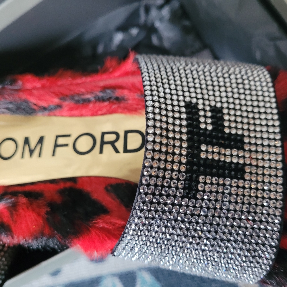 Tom Ford slides
